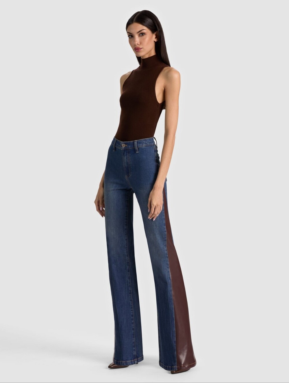 Alice + Olivia SB VEGAN CUTOUT JEAN